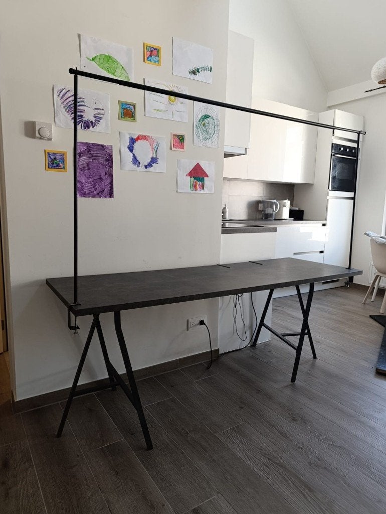 Bureau / table IKEA in perfect condition, Maison & Meubles, Bureaux, Neuf, 64 cm, Bureau d'ordinateur, IKEA