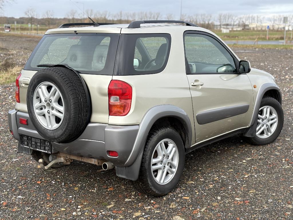 Toyota Rav4 1.8 VVT-I 3 Portes - Jantes - Airco - Garantie, Auto's, Toyota, Voorwielaandrijving, Elektrische ramen, Beige, Leder