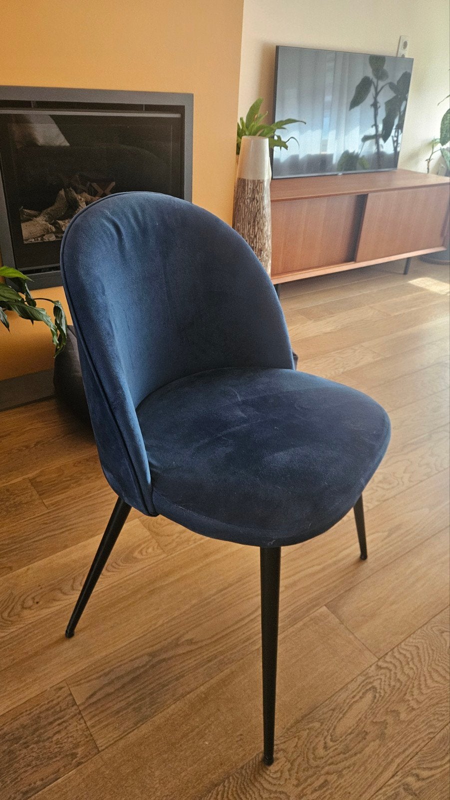 Blauwe velvet stoel, Ophalen