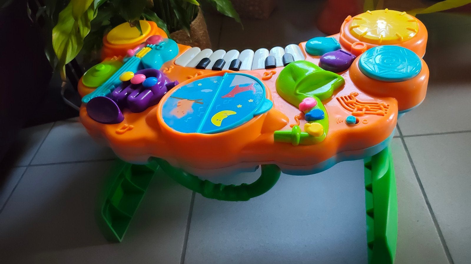 Babyspeelgoed - piano en activiteiten groen, oranje, Kinderen en Baby's, Ophalen, Zo goed als nieuw, 6 maanden tot 2 jaar