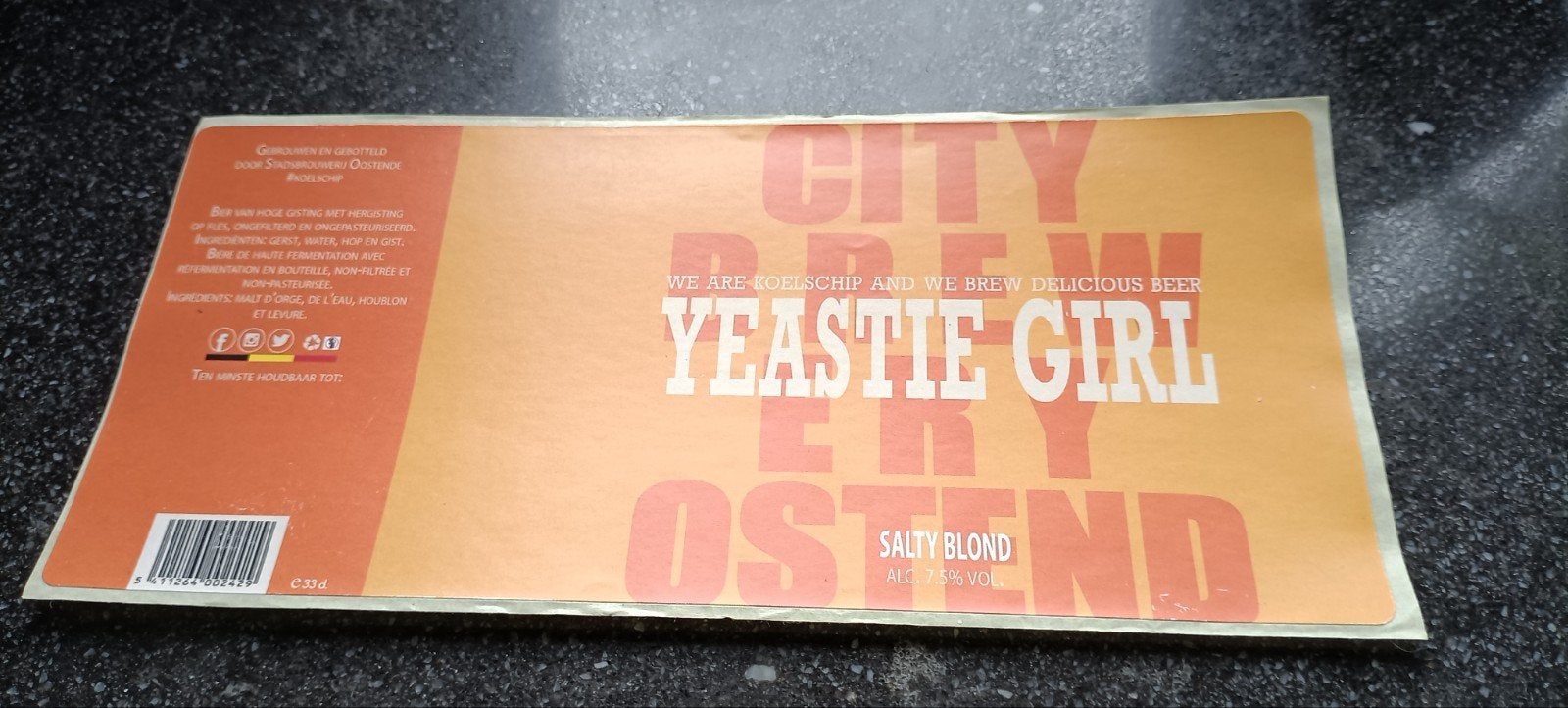 bieretiket yeastie girl  Stadsbrouwerij Oostende het koelsch, Verzamelen, Ophalen of Verzenden