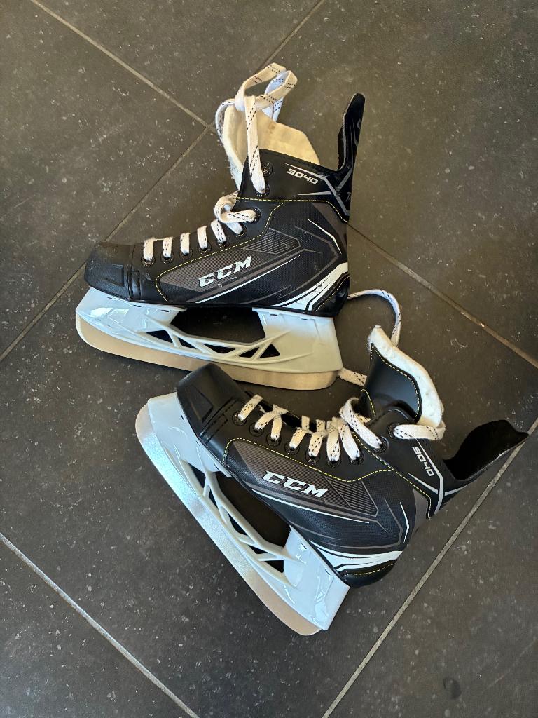 Patins à glace, Sport en Fitness, Schaatsen, Zo goed als nieuw, IJshockeyschaatsen, Ophalen, Overige merken