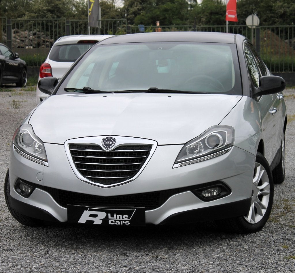 LANCIA DELTA 1.6  MULTIJET BOITE AUTO XENON CLIM CUIR JTS, Autos, Achat, USB, Entreprise, Noir
