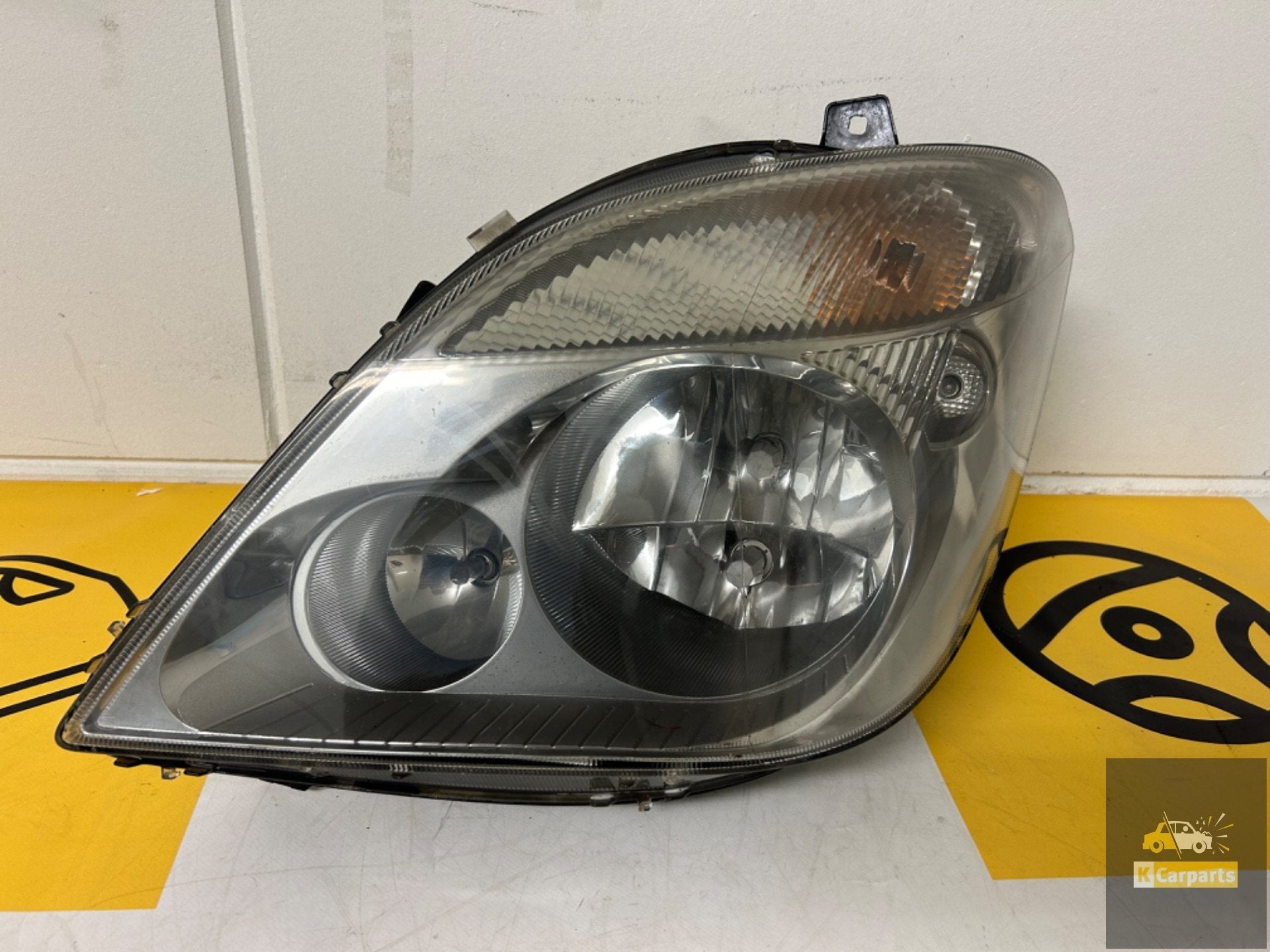 Phare Gauche Mercedes Sprinter W906 318 a9068200561, Info@fabrikant.eu, Fabrikant BV, Fabrikantstraat 1
1000 AA  Amsterdam, NL