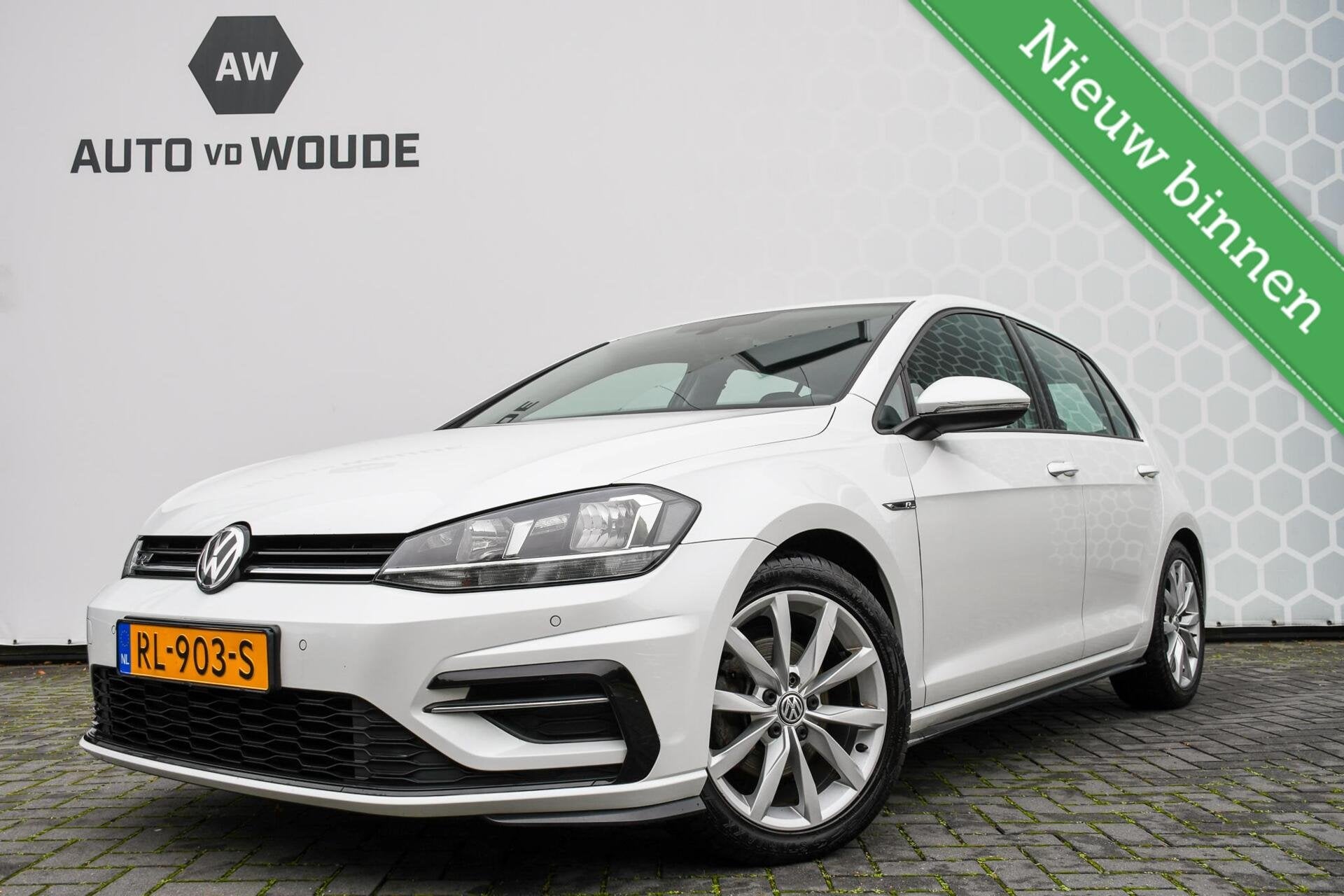 Volkswagen Golf 1.6 TDI Highline Business R-line Carplay Par, Autos, Achat, Euro 6, Entreprise, Ordinateur de bord