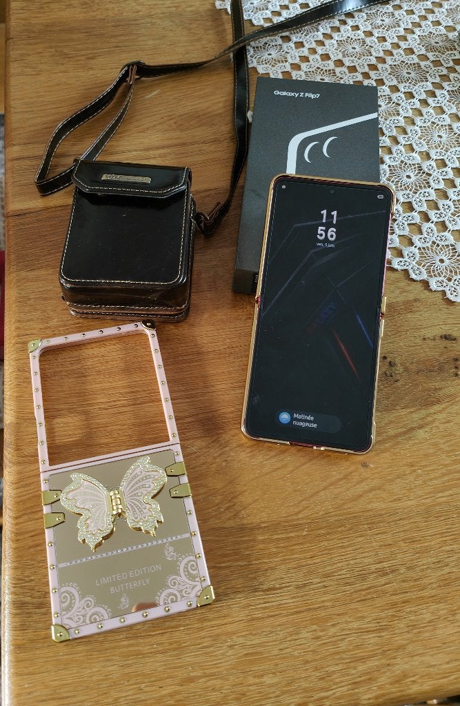 Samsung Z Flip 7 corail., Rose, Comme neuf, Enlèvement, Écran tactile
