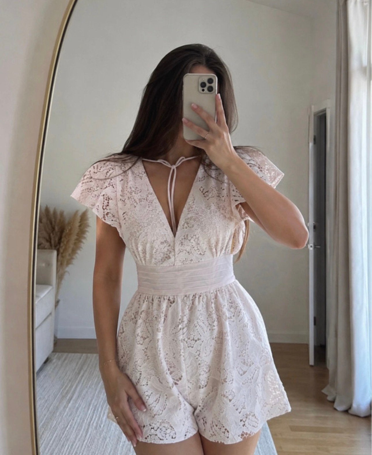 Witte playsuit met kant M/L, Kleding | Dames, Jumpsuits, Ophalen of Verzenden, Zo goed als nieuw