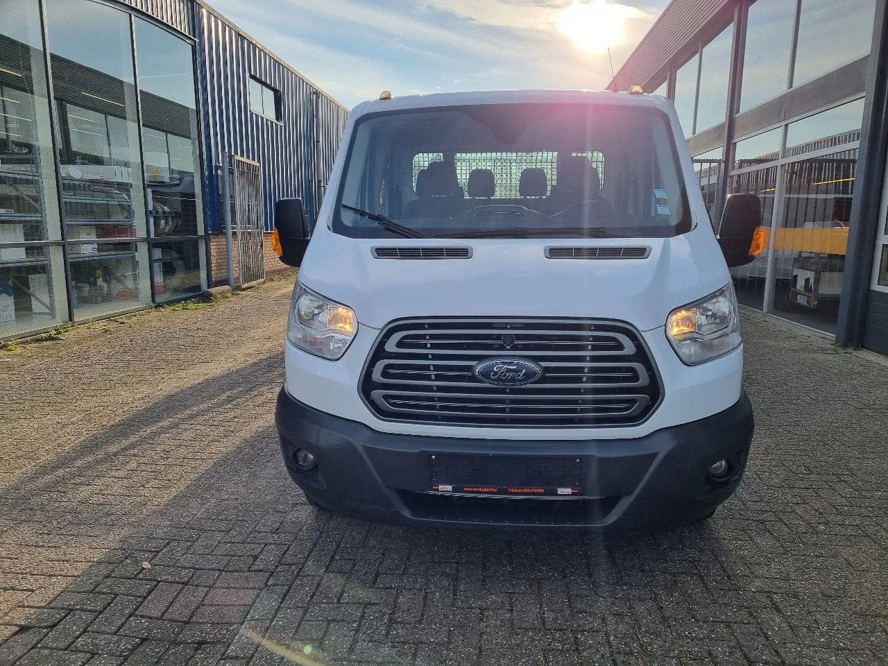 Ford Transit 2.0 TDCI 170 PK Open laadbak DC 6 Zits Euro 6, Auto's, Bestelwagens en Lichte vracht, 4 deurs, Achterwielaandrijving