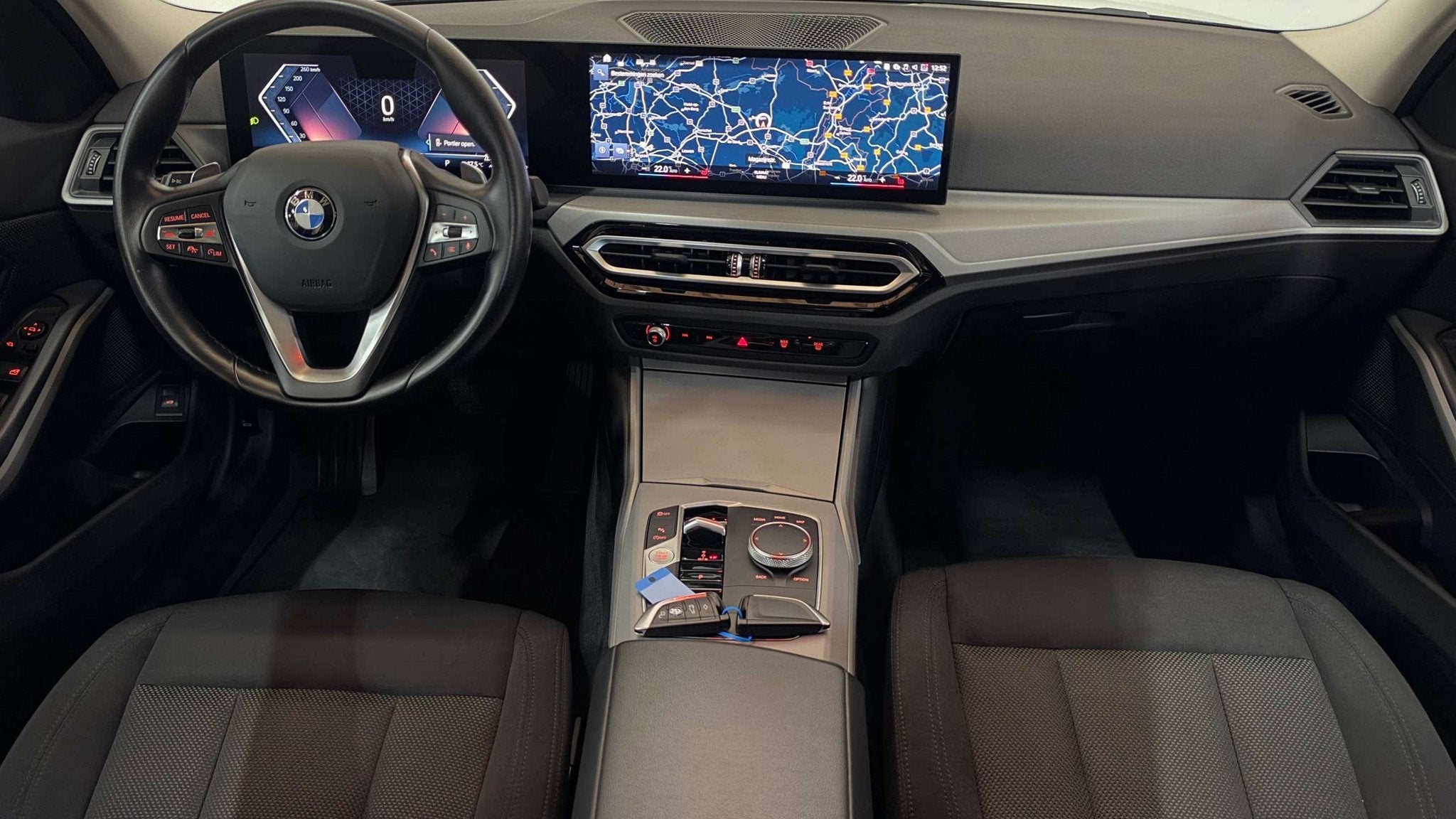 BMW 318 iA*Automaat*Facelift*Garantie*EURO6d*LED*Parkeerse, Autos, Achat, Euro 6, Carnet d'entretien, Noir