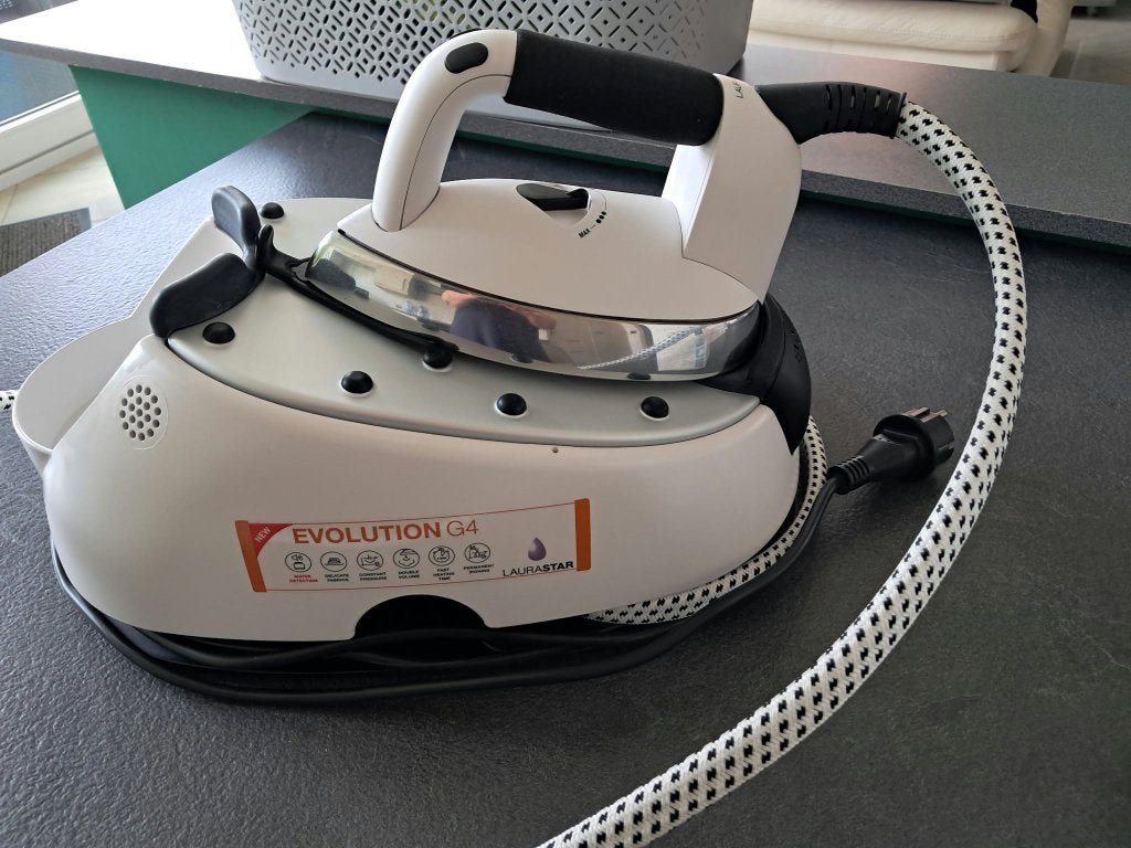 LAURASTAR STOOMSTRIJKIJZER EVOLUTION G4 voor handige Harry, Elektronische apparatuur, Ophalen, Zo goed als nieuw, Strijkijzer met snoer