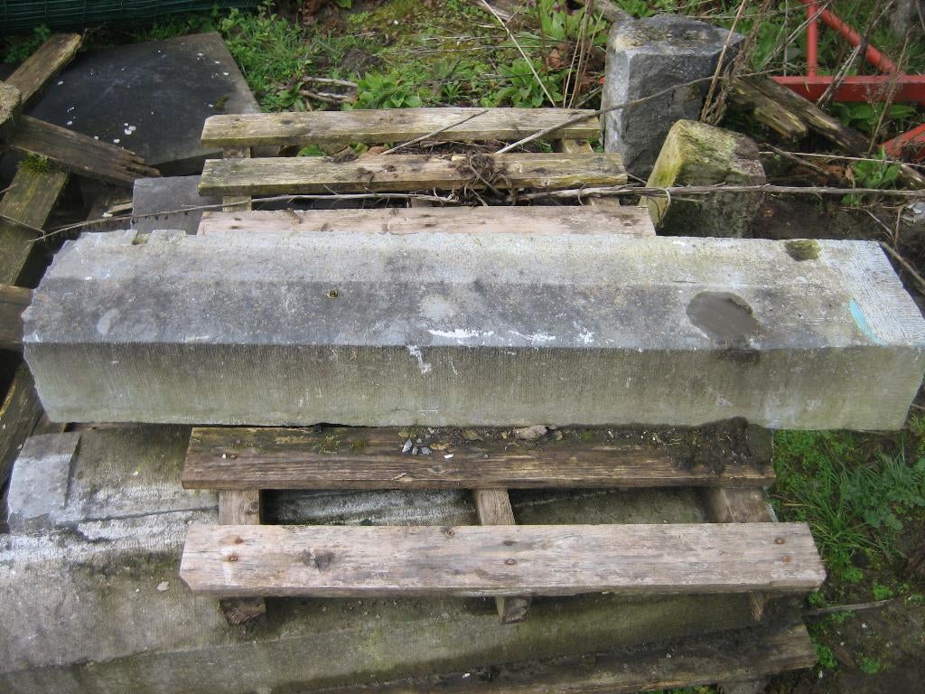 mooie oude gefrijnde arduinen dorpel, Enlèvement