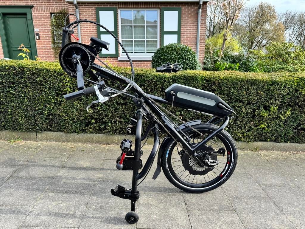 Elektrische Handbike Quickie Attitude Quickie Hybrid, Diversen, Ophalen of Verzenden, Inklapbaar, Zo goed als nieuw, Elektrische rolstoel