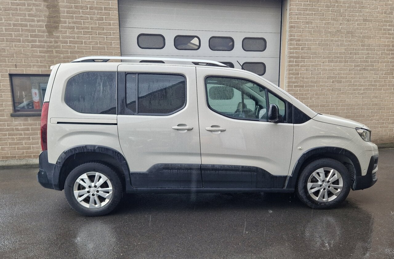 Peugeot Rifter ALLURE PACK + AUTOMAAT, Auto's, 0 kg, Beige, Panoramadak, Bedrijf