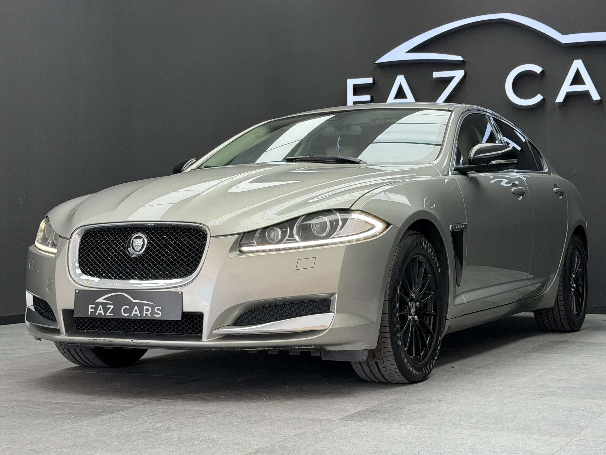Jaguar XF 2.2 D * XENON + CUIR + GPS + CAMERA *, Cuir, Achat, Entreprise, XF