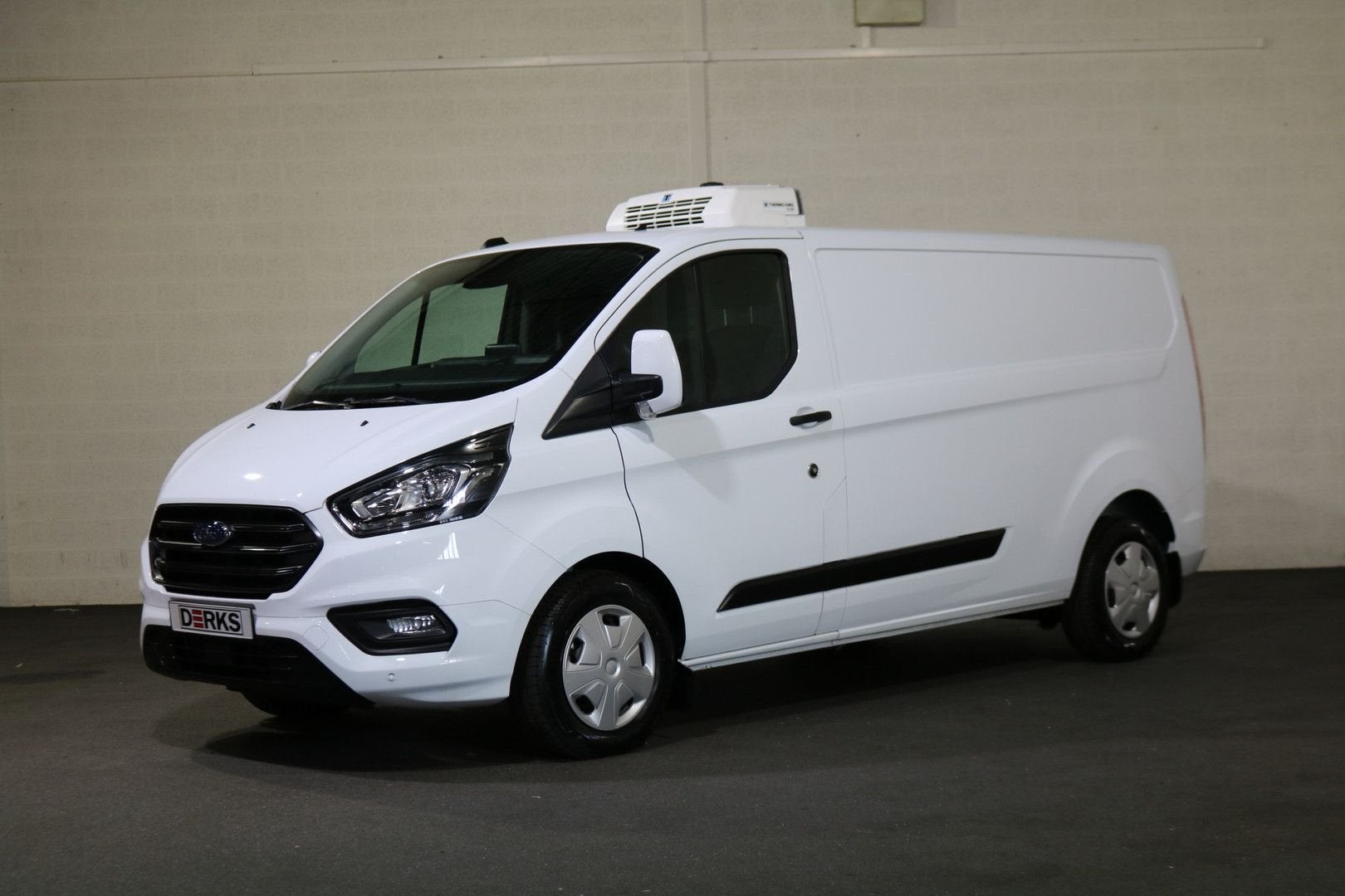 Ford Transit Custom 2.0 TDCI 130pk L2 H1 Trend Koelwagen Aut, Auto's, Bestelwagens en Lichte vracht, Automaat, Parkeersensor, Wit