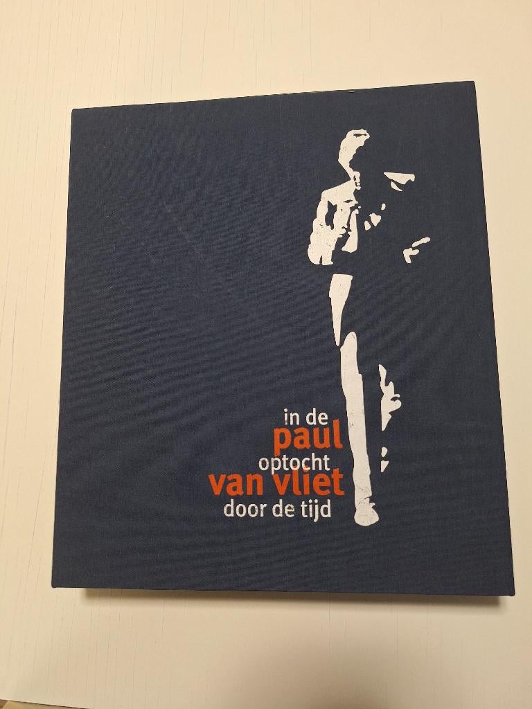 Paul Van Vliet: Luxe box – “optocht door de tijd”, Ophalen of Verzenden