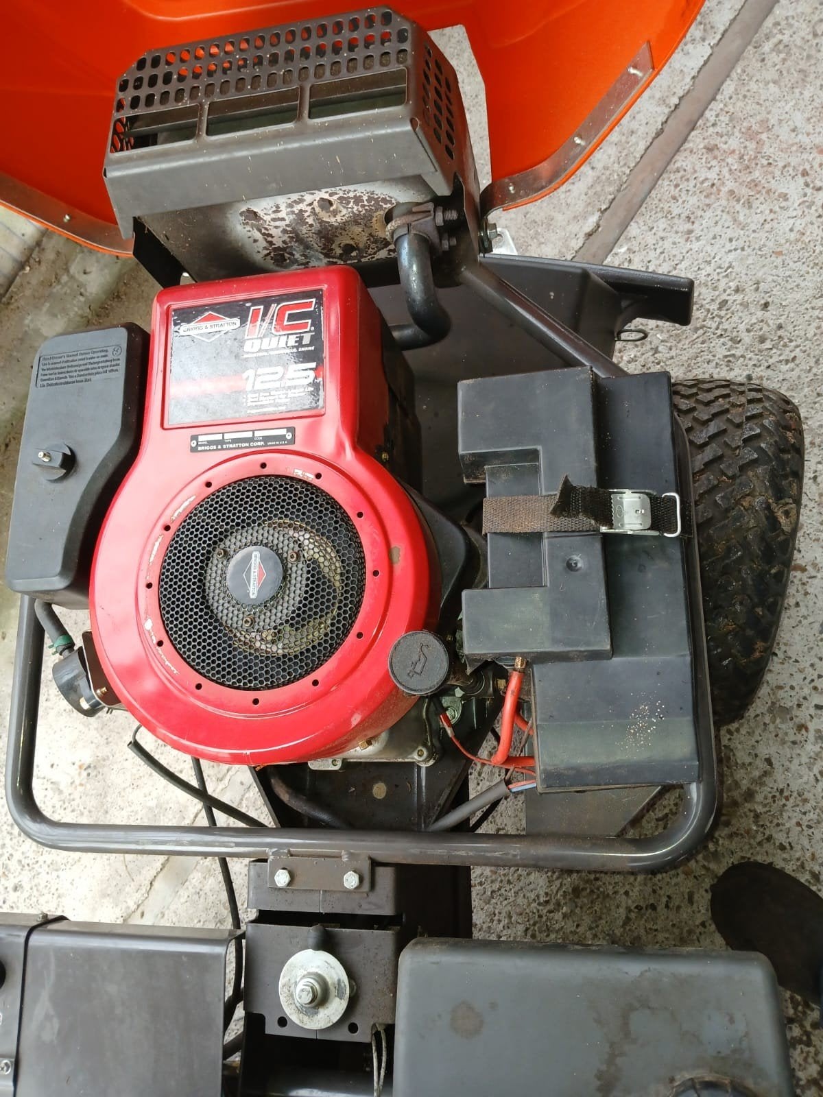 Husqvarna rider, bioclip 13hp, Enlèvement