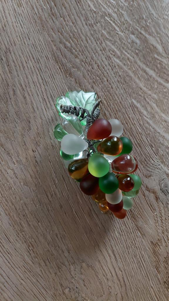 Murano glazen druiventros, Ophalen