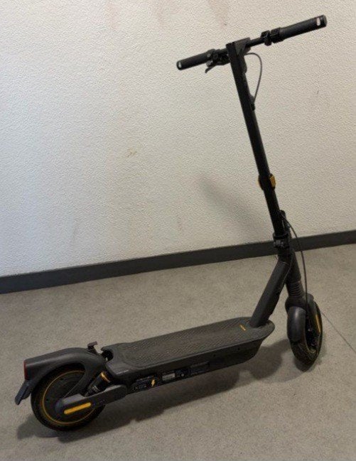 Ninebot g2 max scooter niets om te rijden, zelfs geen 200 km, Fietsen en Brommers, Scooters | Overige merken, Ophalen of Verzenden