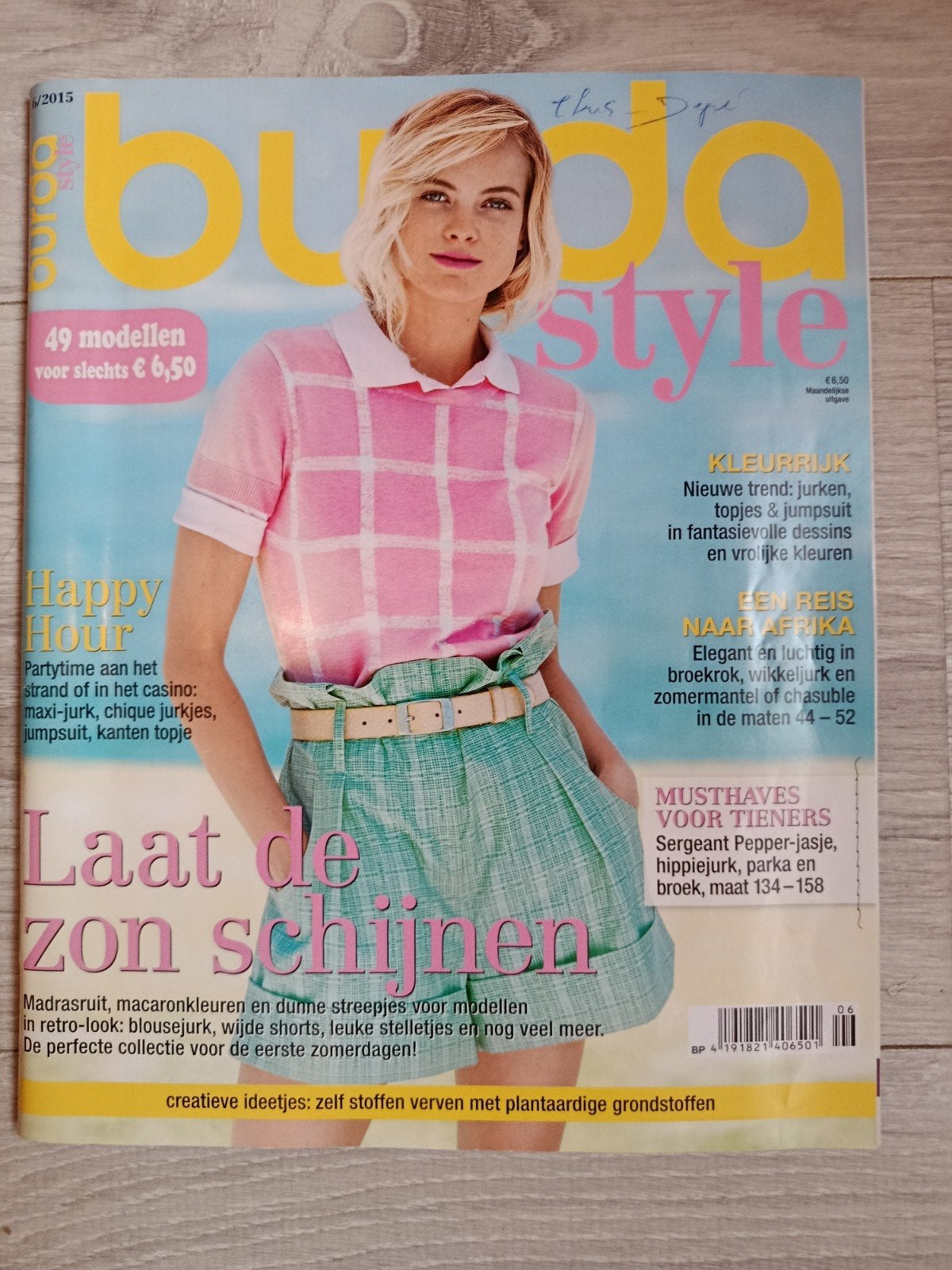 Verschillende naai tijdschriften met naaipatronen, Hobby en Vrije tijd, Overige typen, Vrouw, Zo goed als nieuw, Ophalen