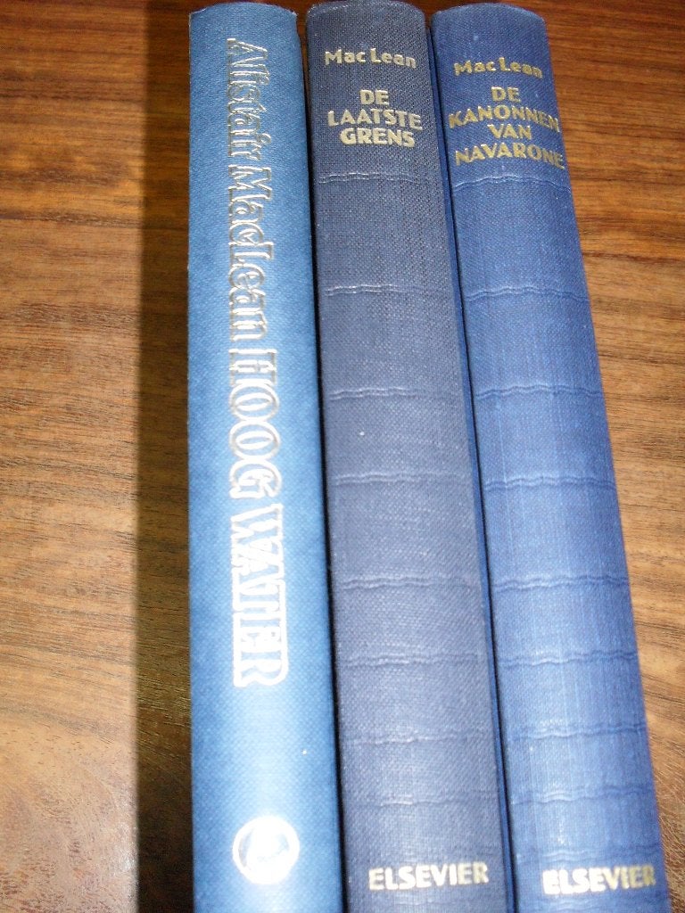 Alister Maclean: 3 spionageromans, Ophalen of Verzenden, Gelezen, Alister Maclean