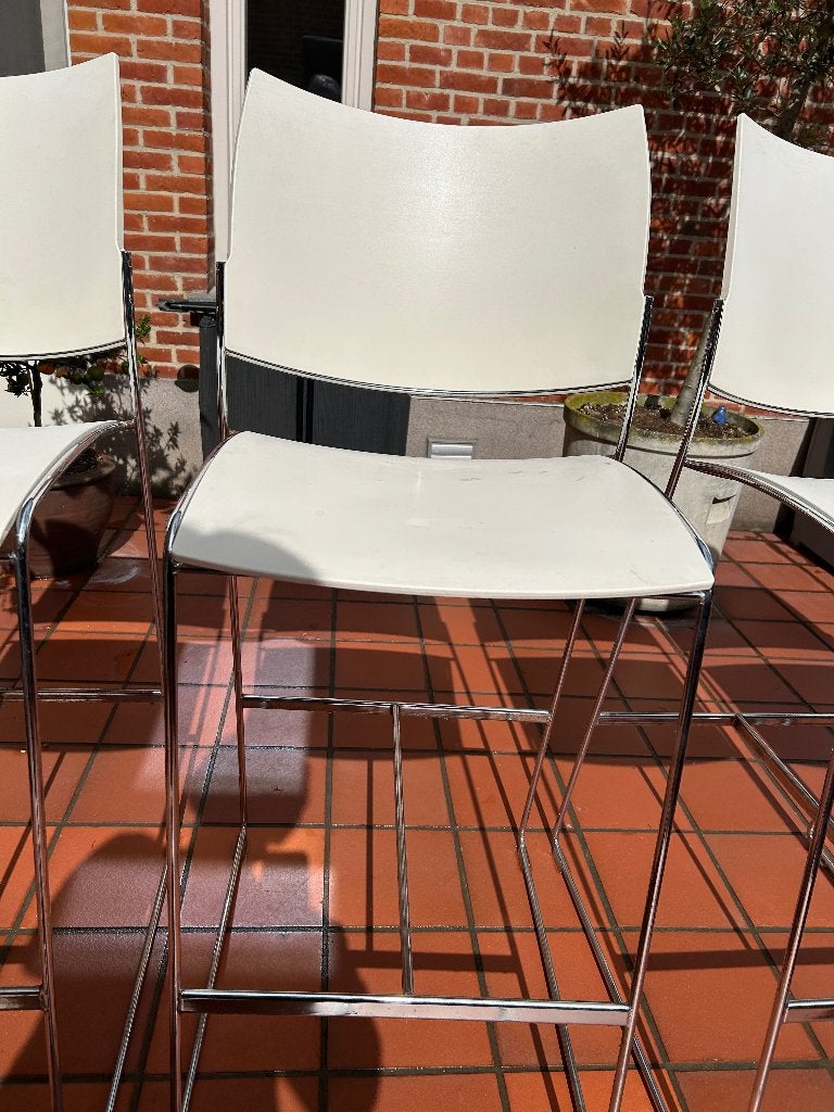 Barkruk uniek design. Curvy stoel., 4 krukken, Ophalen, Zo goed als nieuw, Kunststof