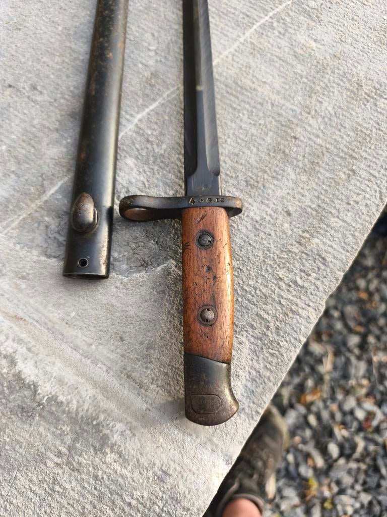 Baïonnette belge ww2, Enlèvement