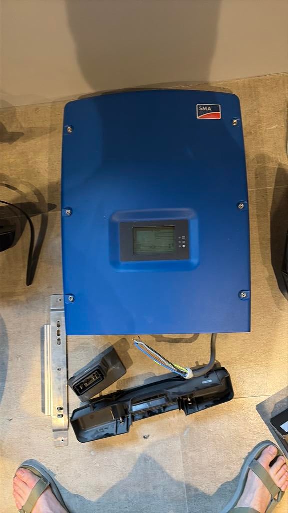 SMA 9 Kw omvormer, Enlèvement, Utilisé