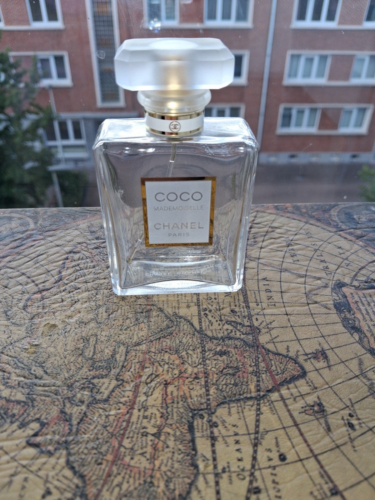 Bouteille vide originale de Chanel Coco Mademoiselle, Collections, Enlèvement ou Envoi, Bouteille de parfum