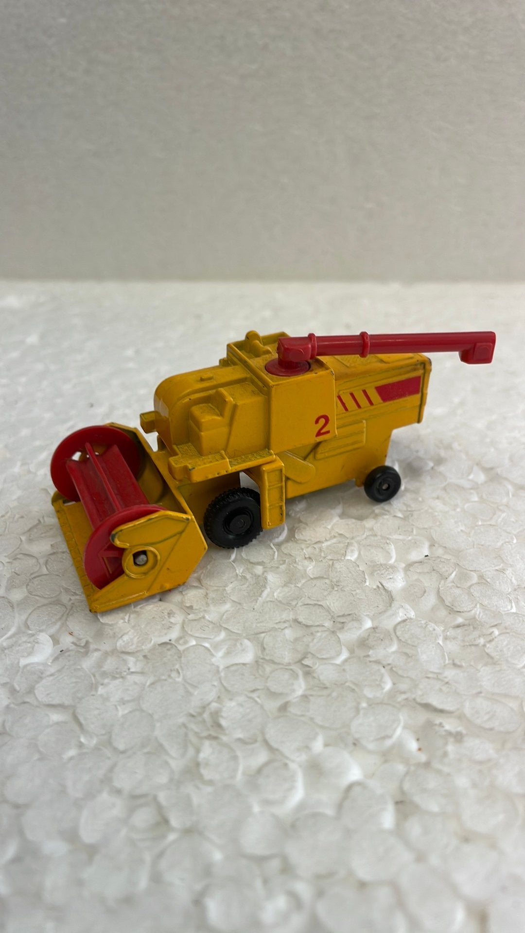 Matchbox 51 Combine Harvester geel, Hobby en Vrije tijd, Modelauto's | 1:87, Ophalen of Verzenden, Zo goed als nieuw, Matchbox