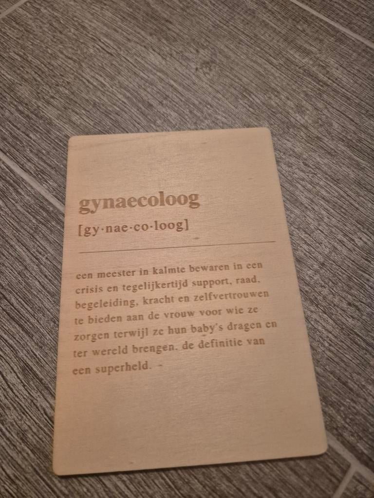 Houten bedanktkaart gynaecoloog, Ophalen