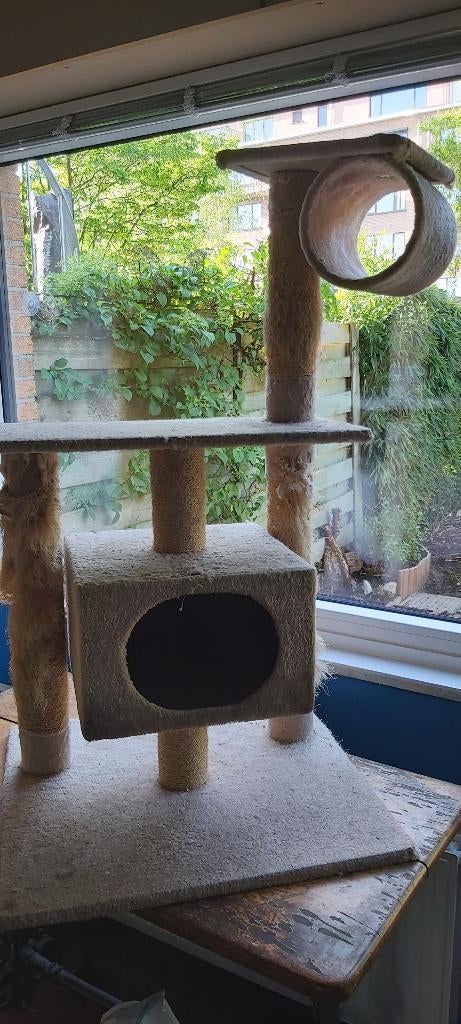 3 krabpalen kat GRATIS heel groot, groot en klein, Ophalen, Gebruikt