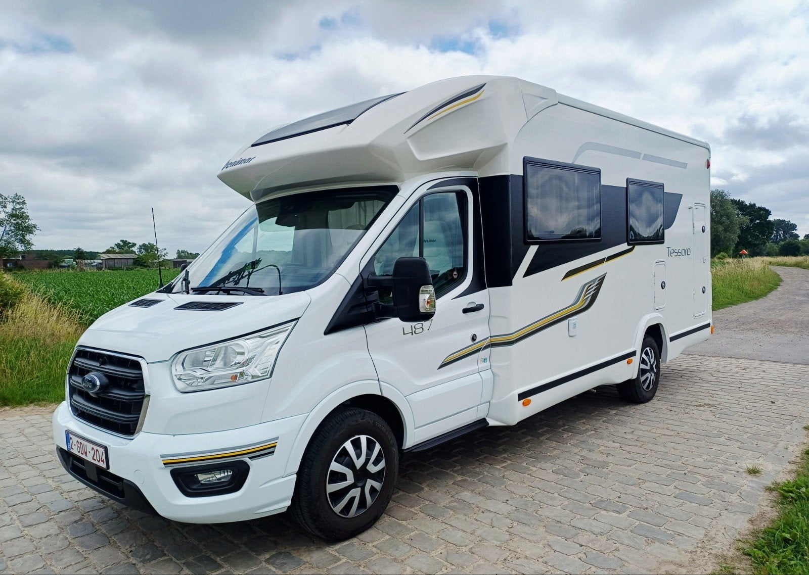 Benimar 487.  Bwj 2021 / 15750 Km, Caravans en Kamperen, Mobilhomes, Ringverwarming, Antidémarrage, Ford, 6 tot 7 meter