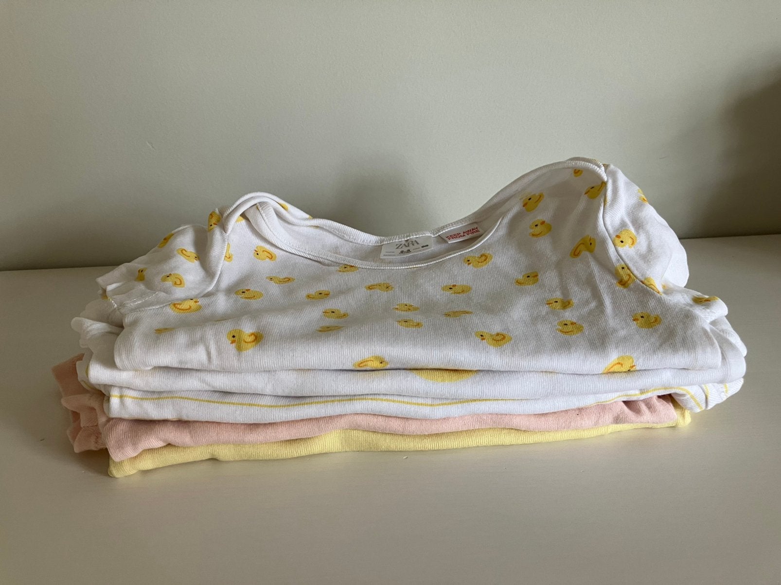 Lot de 5 barboteuses à manches courtes Zara, Enlèvement, Comme neuf, Ensemble