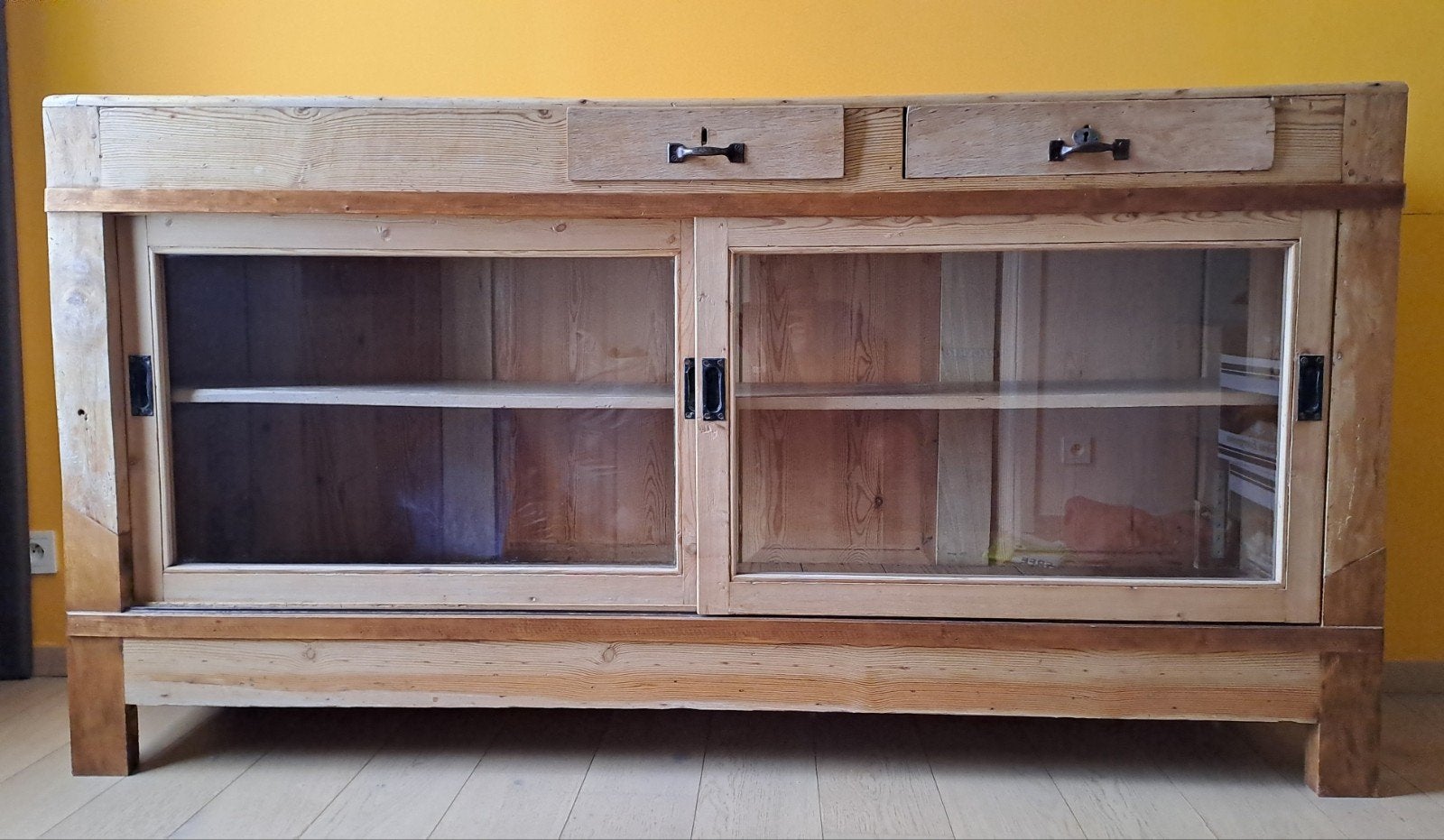 Armoire ancienne - l 2 m, d 0,44 m, h 1,14 m, Enlèvement, 50 à 75 cm, 200 cm ou plus