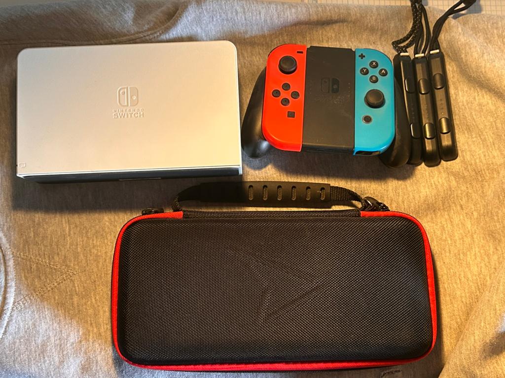 Nintendo switch oled, Zo goed als nieuw, Met harde schijf, Met 3 controllers of meer, Switch OLED