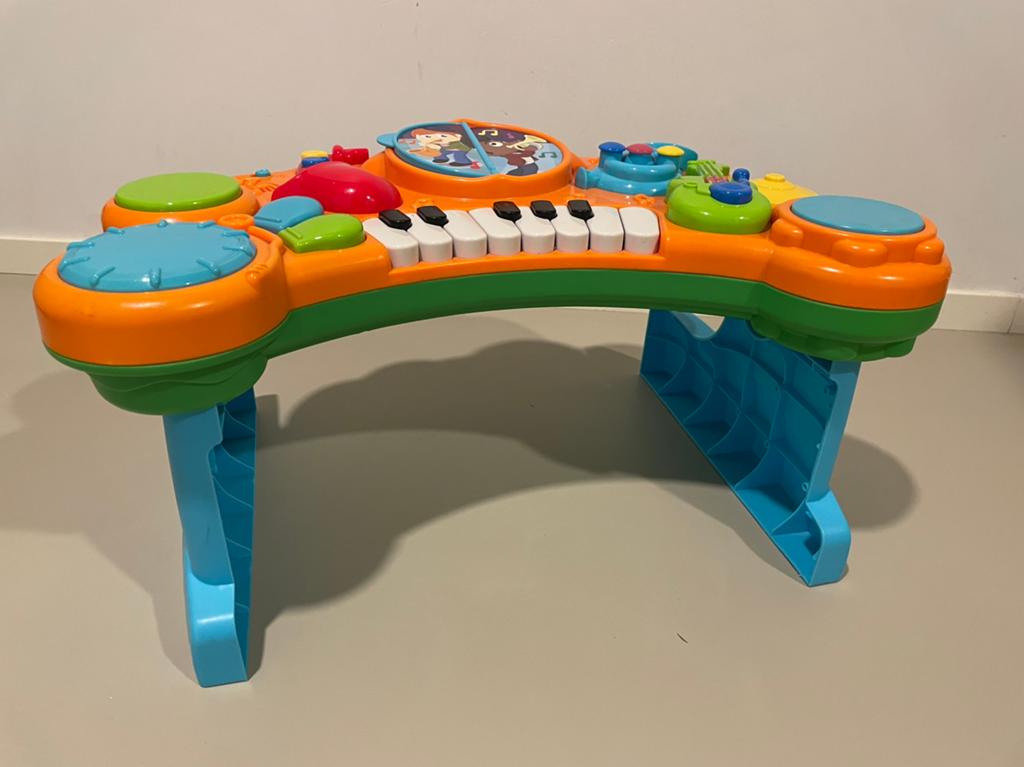 Muziektafel / interactieve speeltafel met piano, Enfants & Bébés, Jouets | Tables de jeux, Enlèvement, Utilisé