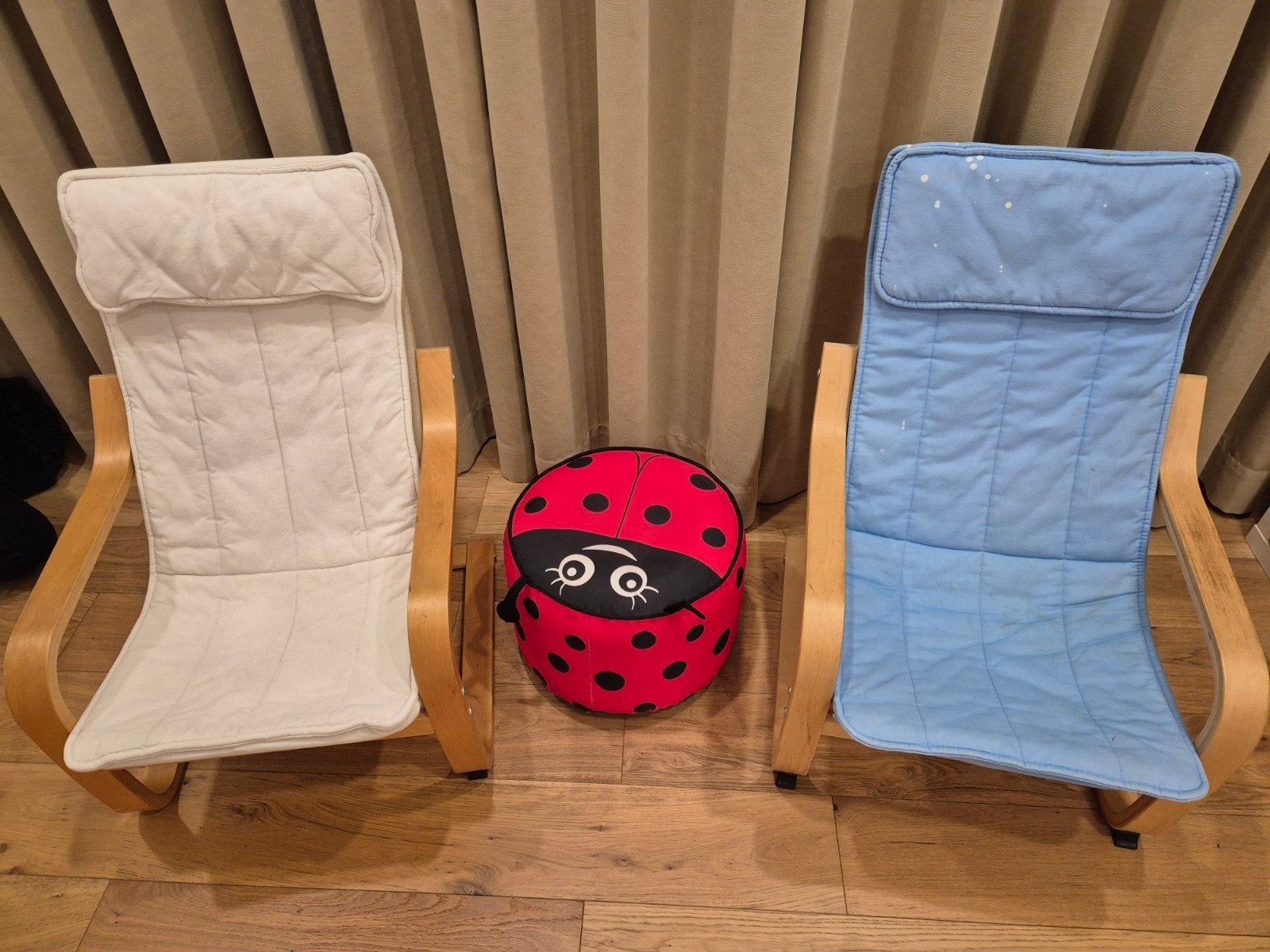 Ikea kinderen stoelen en Maison du Monde tapijt, Ophalen