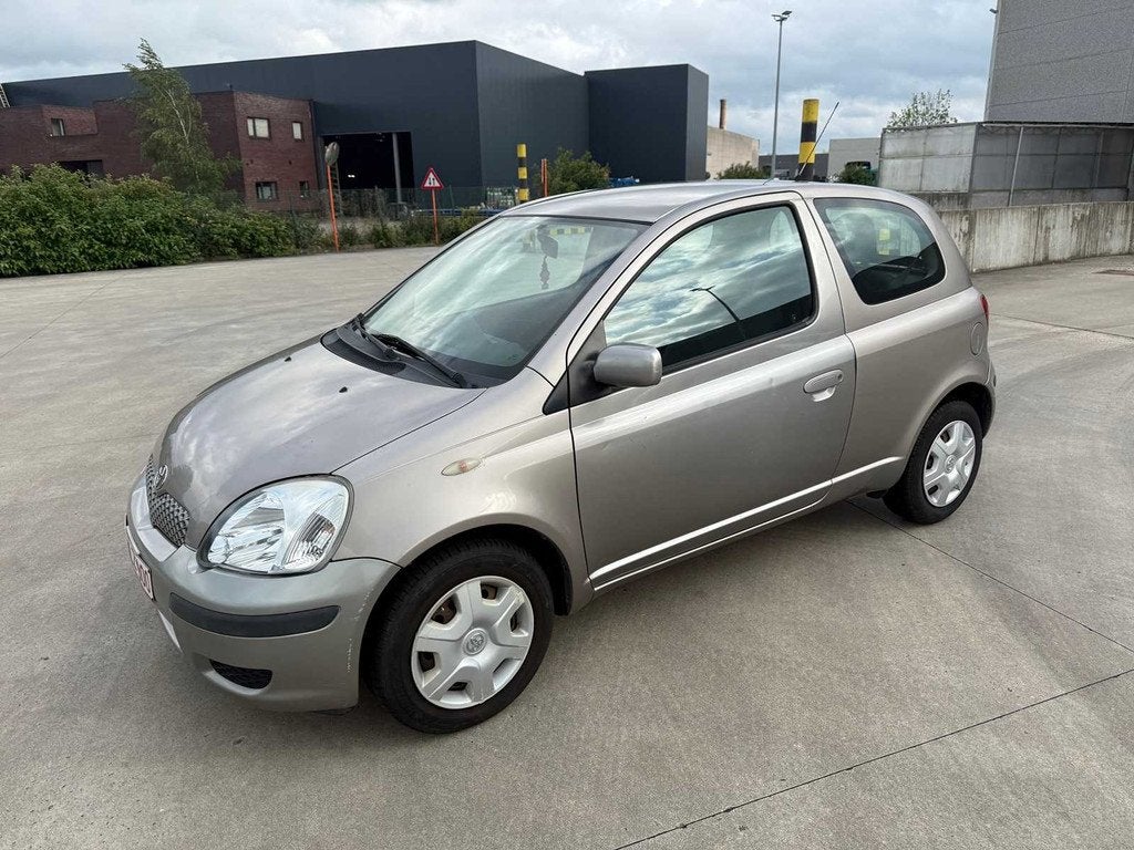 TOYOTA - 2004 - YARIS - Voiture particulière, Achat, Entreprise, Boîte manuelle, Autre carrosserie