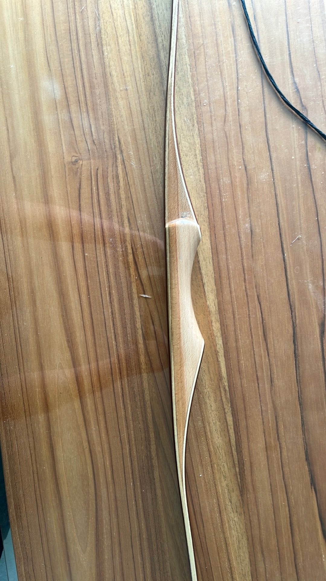 Laminated deflex-reflex longbow - 37lbs @ 28”, Sport en Fitness, Handboogschieten, Ophalen, Zo goed als nieuw, Longbow