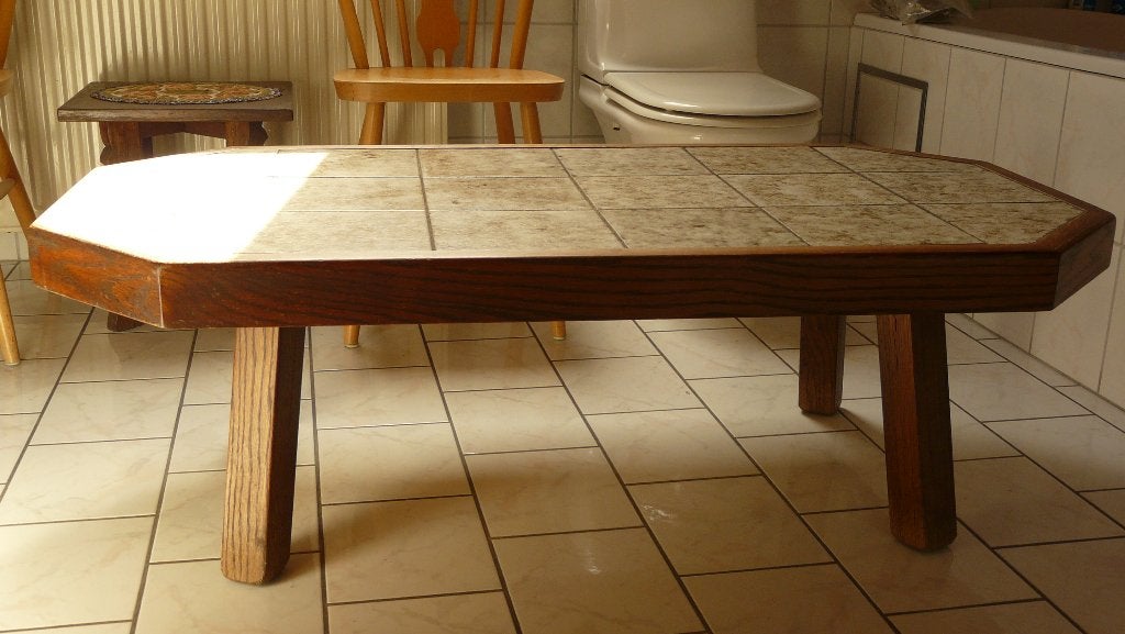 Vintage salontafel met betegeld bovenblad, Ophalen, Gebruikt, 100 tot 150 cm, 50 tot 100 cm