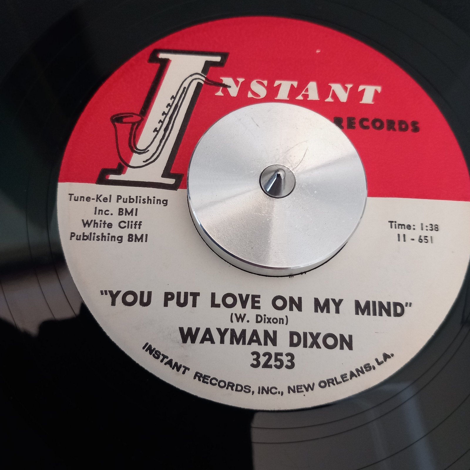 WAYMAN DIXON. YOU PUT LOVE ON MY MIND. POPCORN USA 45T, Enlèvement ou Envoi