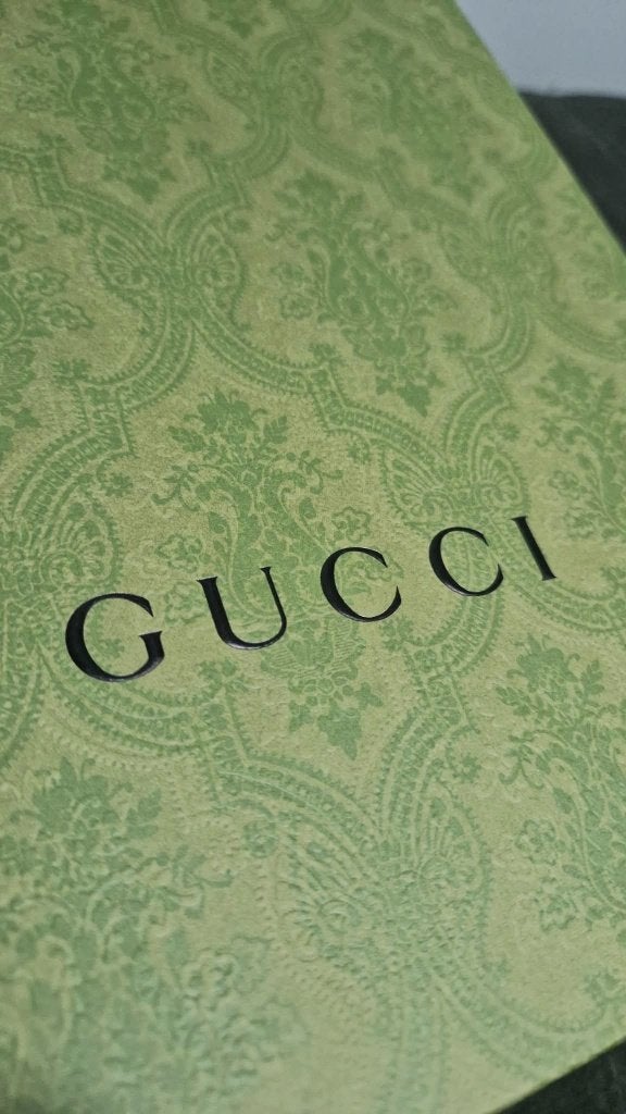 Boîte Gucci vide + étiquettes, Enlèvement ou Envoi