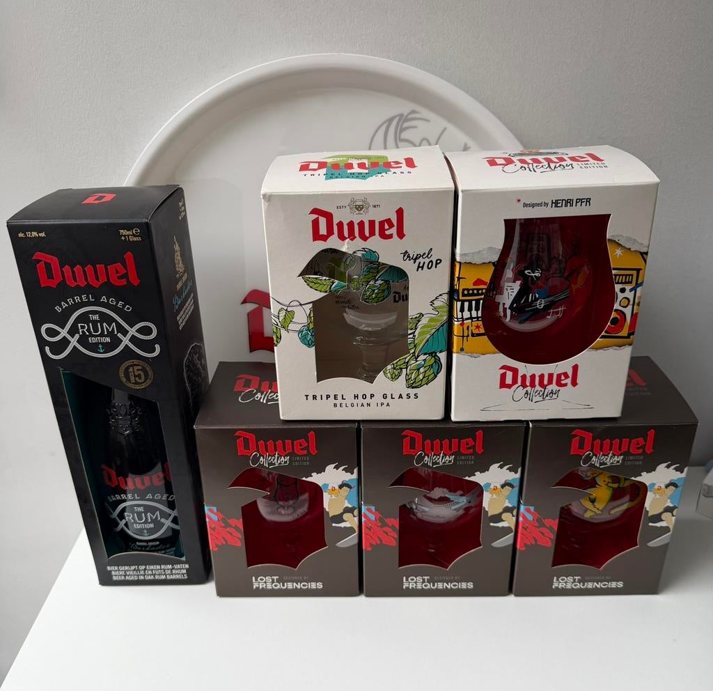 5 Duvelglazen, 1 dienblad van Duvel en 1 fles Duvel rum, Verzamelen, Ophalen, Duvel