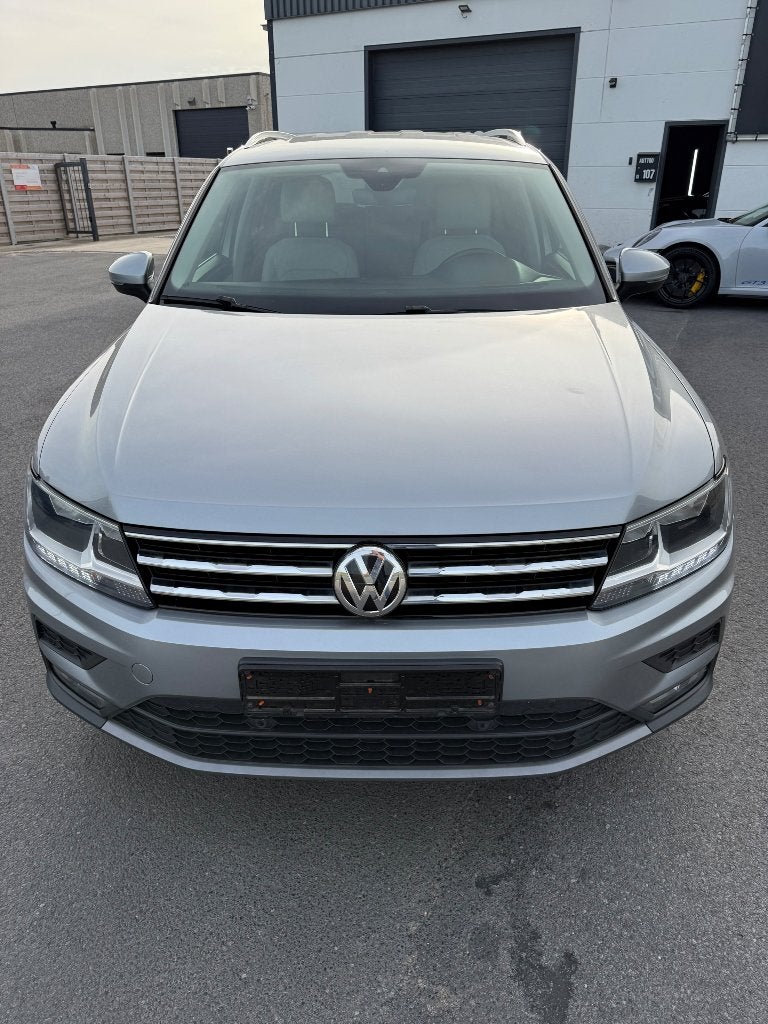 VW Tigwan Allspice 2.0 d highline automaat 7 p 21000 euro, Auto's, 4 cilinders, 2000 kg, 7 zetels, Leder