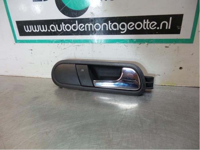 Poignée portière 2portes droite d'un Seat Ibiza (Ibiza 02-, Autos : Pièces & Accessoires, -, Utilisé, -, Seat