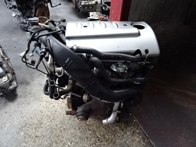 MOTOR Citroën C5 I Berline (DC) (01-2001/08-2004) (4HX), Gebruikt, Citroën, Mevr. I. Hauben, Rue de l'Espoir 34 34
4030  GRIVEGNÉE, BE