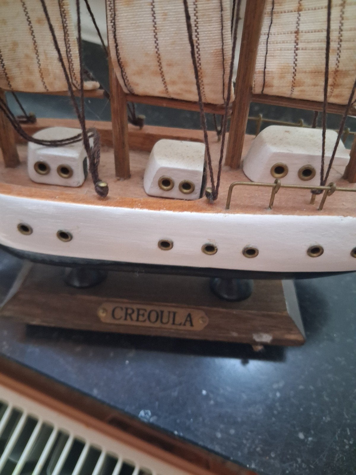 bateau  a vendre  30euro le tout, Enlèvement
