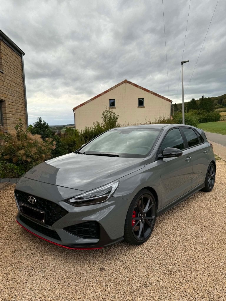 Hyundai i30 n 2.0 t-gdi performance pack dct, Auto's, Dealer onderhouden, Zwart, Particulier, Zilver of Grijs