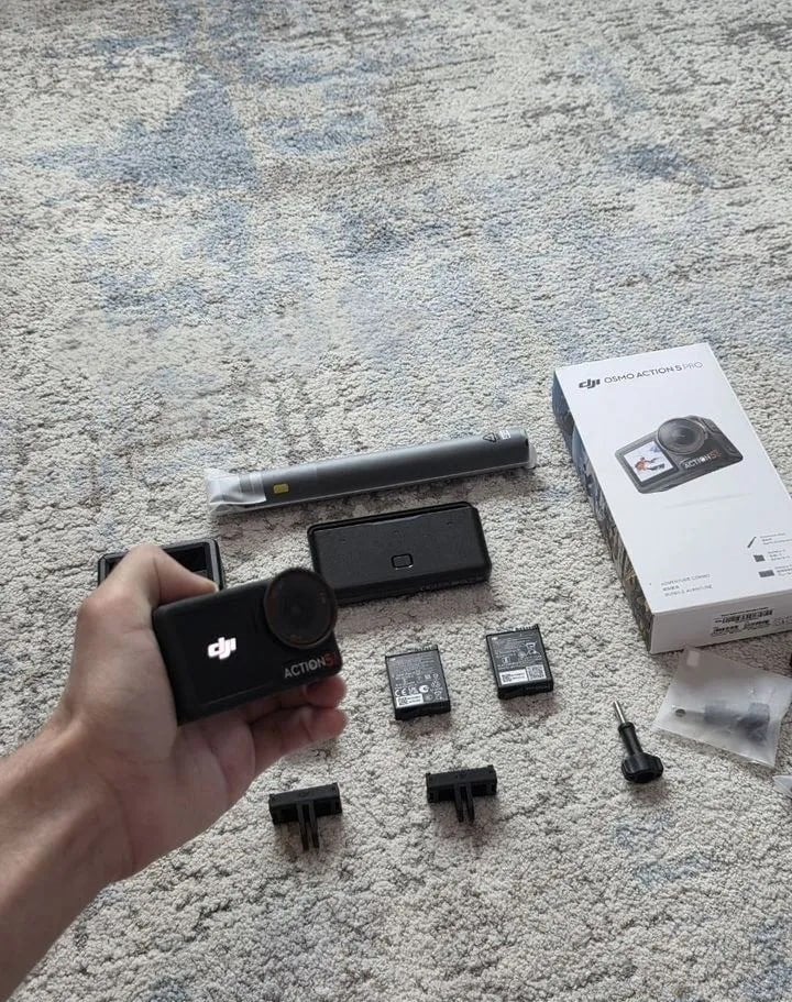 Combo d'aventure Dji Osmo Action 5 Pro, Enlèvement ou Envoi, Comme neuf